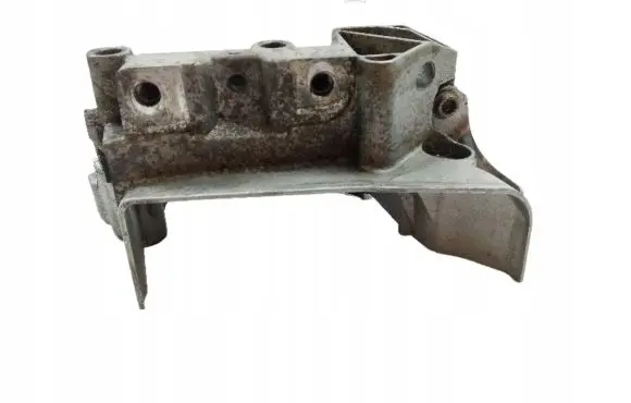 Volkswagen Golf VII Other engine bay part 04E199275