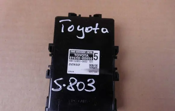 Toyota Yaris Other control units/modules 896900D050