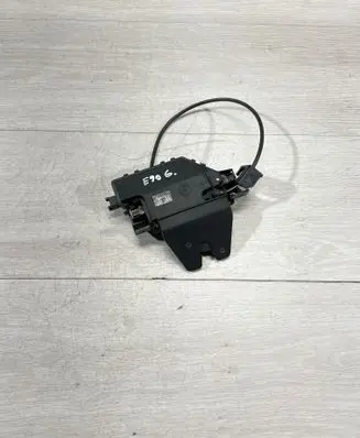 Tailgate/trunk/boot lock/catch/latch
