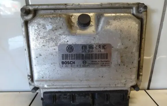 Volkswagen Polo IV 9N3 Other control units/modules 038906019NC