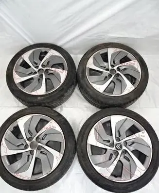 Citroen C4 Grand Picasso R18 alloy rim 9677090577