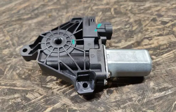 Fiat 500X Rear door window regulator motor