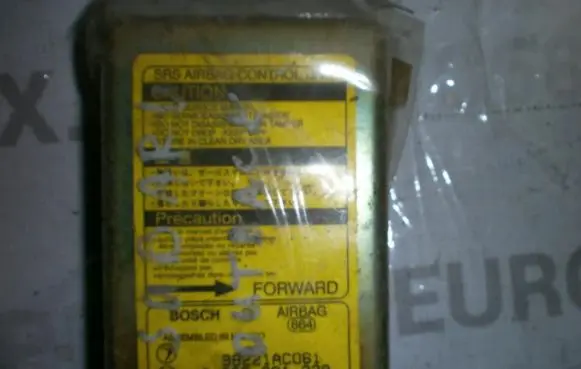 Subaru Legacy Airbag control unit/module 98221AC061 P1380496