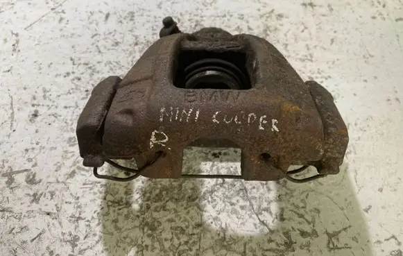 Mini One - Cooper R50 - 53 Front brake caliper