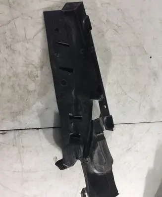 Ford C-MAX I Fender mounting bracket 3M51R02477 3M51R02477AK