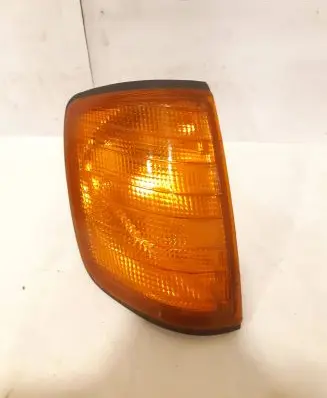 Mercedes-Benz E W124 Front indicator light 1305233929 1248260143
