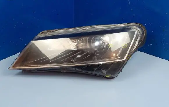 Skoda Superb B8 (3V) Headlight/headlamp 1ZS011939411 HELLAE87377