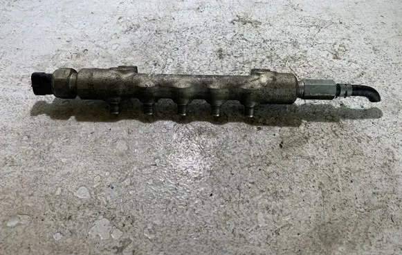 Toyota Corolla E140 E150 Fuel main line pipe 6122-12J27