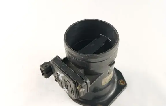 Audi A3 S3 8L Mass air flow meter 058133471