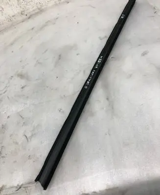 Opel Grandland X Rubber seal rear door window/glass 9811247080