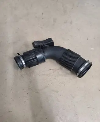 Audi Q7 4L Air intake duct part 06E129629R