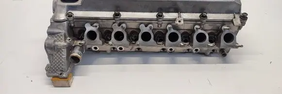 BMW 5 E39 Engine head 2247054