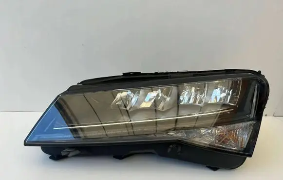 Skoda Superb B8 (3V) Headlight/headlamp 3V1941015C
