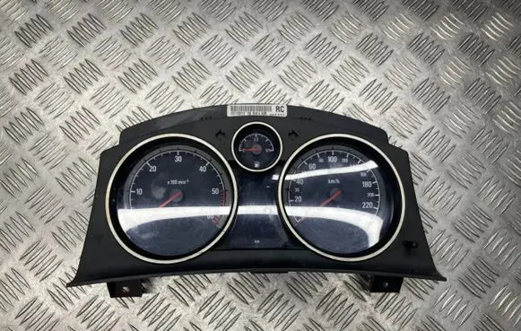 Opel Astra H Speedometer (instrument cluster) 13172012 SW4405