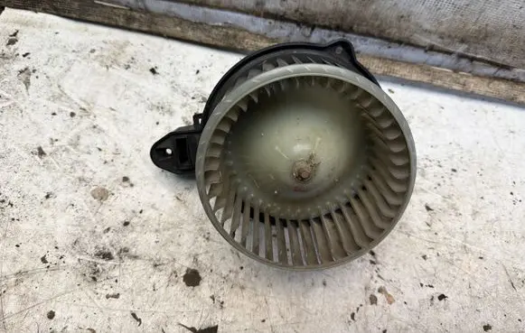 Audi A6 S6 C5 4B Heater fan/blower 0130111202