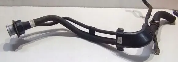 Hyundai Elantra VI Fuel tank filler neck pipe 