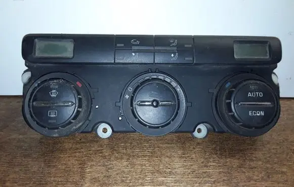 Skoda Octavia Mk2 (1Z) Climate control unit NOCODE