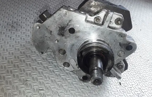 Renault Espace - Grand espace IV Fuel injection high pressure pump 8200170377