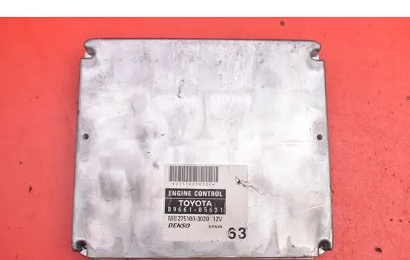 Toyota Avensis Verso Engine control unit/module ECU 8966105631