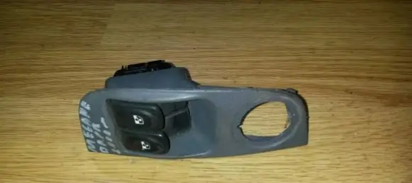 Renault Megane I Electric window control switch 7700429068