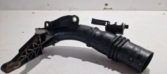 Ford Focus Intercooler hose/pipe AV609351BC