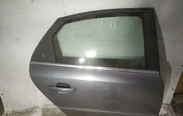 Opel Vectra C Rear door pilkos