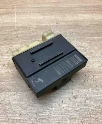 Coolant fan relay