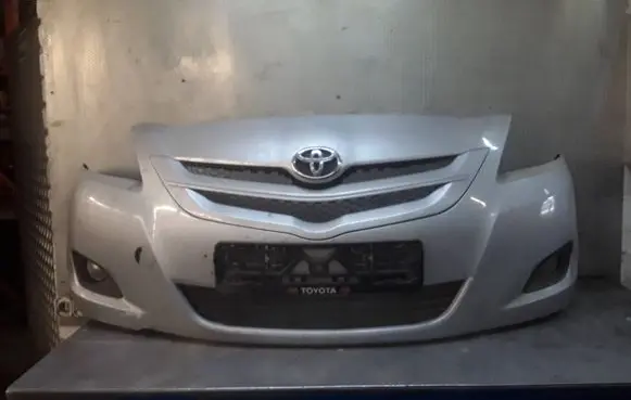 Toyota Yaris Front bumper 