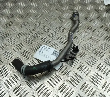 Mercedes-Benz CLA C118 X118 Engine coolant pipe/hose A2822036200
