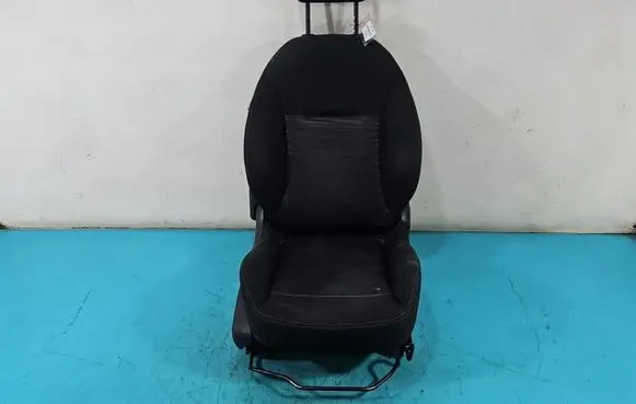 Peugeot 208 I Front passenger seat IMPRK1551460