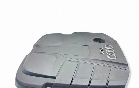 Audi A5 Engine cover (trim) 04L103925P 4013839A