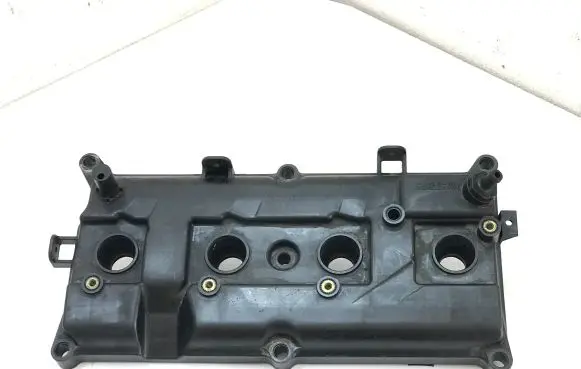 Nissan Qashqai Rocker cam cover 