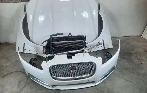 Jaguar XF X250 Front piece kit 