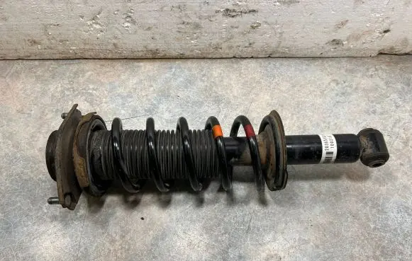 Subaru Impreza III Rear shock absorber with coil spring 20365FG150 100218