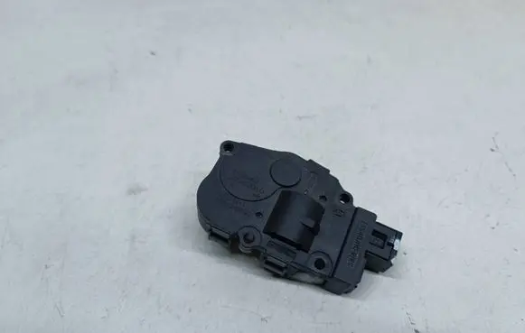 Porsche Cayenne (92A) Air flap motor/actuator EFB340