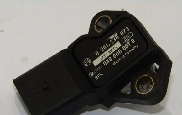 Audi TT TTS Mk2 Air pressure sensor 0261230073