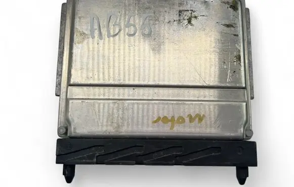 Volvo V70 Engine control unit/module ECU 30668478A 0261208289