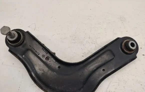 Chrysler Pacifica Rear upper control arm/wishbone 68235367A