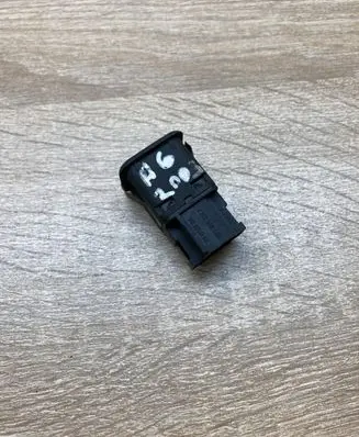 Audi A6 S6 C5 4B Alarm switch 4B0962109A