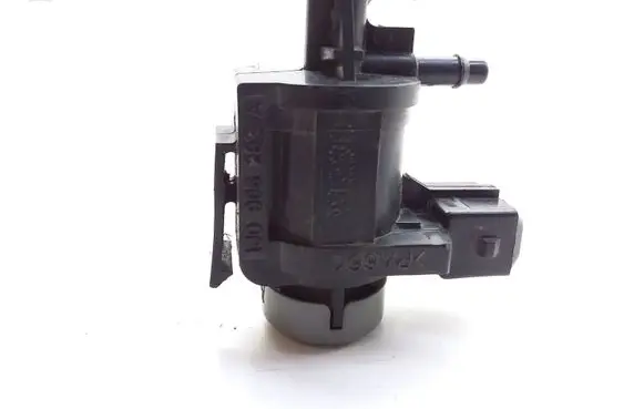 Volkswagen PASSAT B5 Brake central valve 1J0906283A