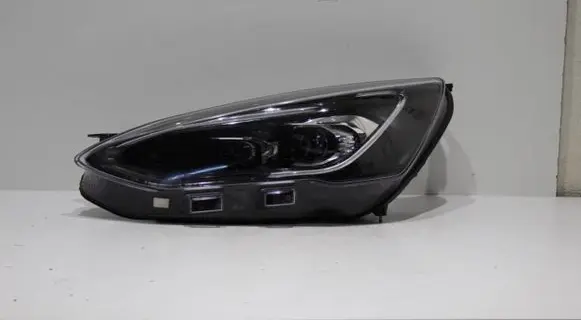 Ford Focus Headlight/headlamp JX7B13E017AG