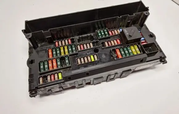 BMW 7 F01 F02 F03 F04 Fuse module 9234421 61149234421