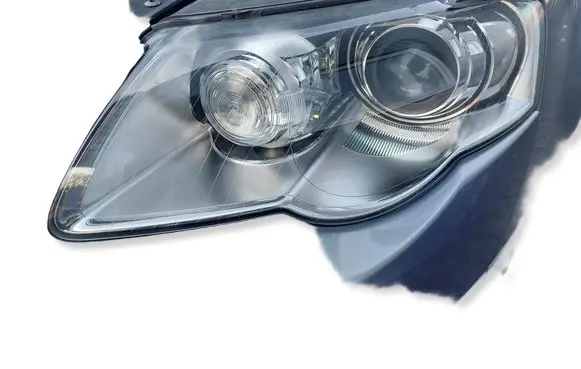 Volkswagen PASSAT B6 Headlight/headlamp 3C0941751K