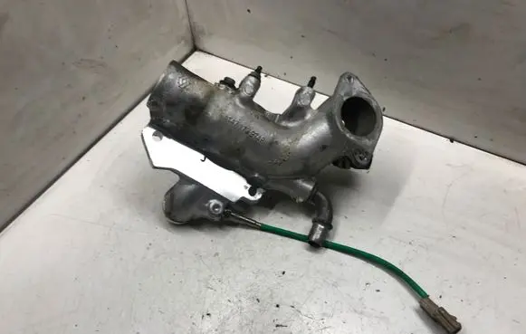 Nissan Qashqai+2 Intake manifold 147173974R