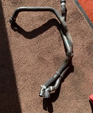BMW 1 E81 E87 Engine coolant pipe/hose 9124076