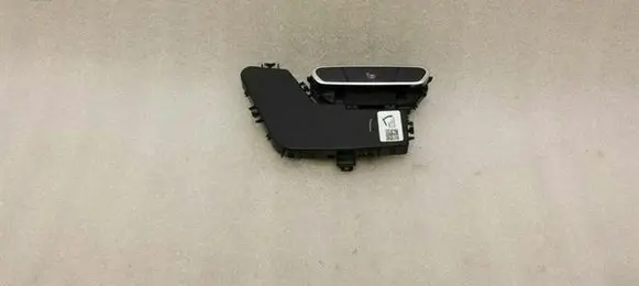 Mercedes-Benz S W222 Seat heating switch A2229051101