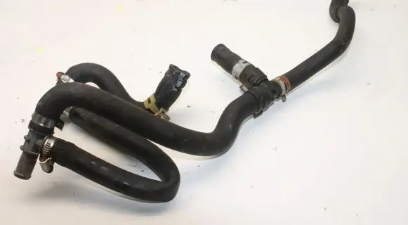 Toyota RAV 4 (XA40) Engine coolant pipe/hose
