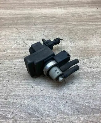 Renault Scenic II - Grand scenic II Turbo solenoid valve 8200270451 03T280