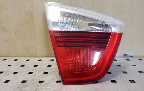 BMW 3 E90 E91 Tailgate rear/tail lights 276401