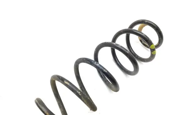 Nissan Qashqai J12 Rear coil spring